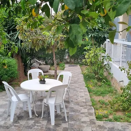 Elpida Lemon Garden House Dom wakacyjny