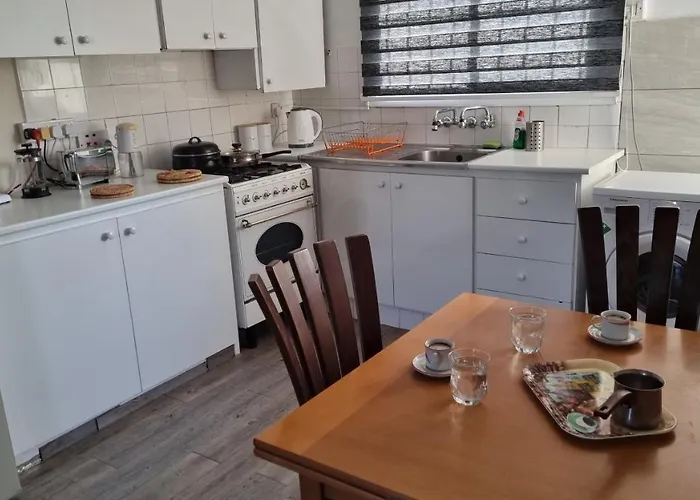 Elpida Lemon Garden House