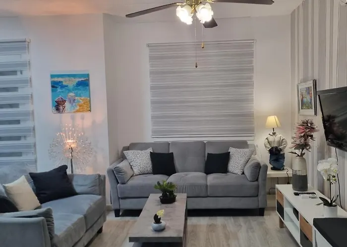 Elpida Lemon Garden House Case de vacanță Limassol