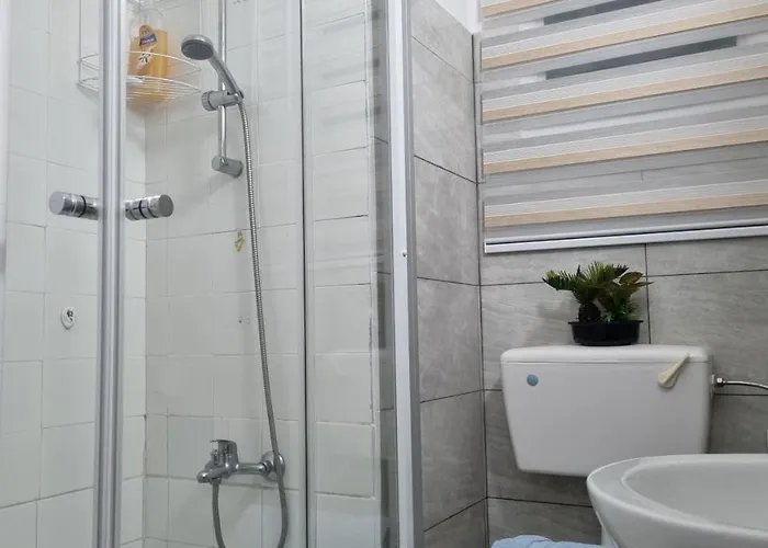 Elpida Lemon Garden House Case de vacanță